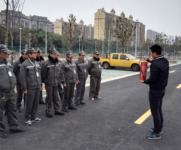 保安公司組織開展野馬渡停車場消防演練 (2)_副本.jpg